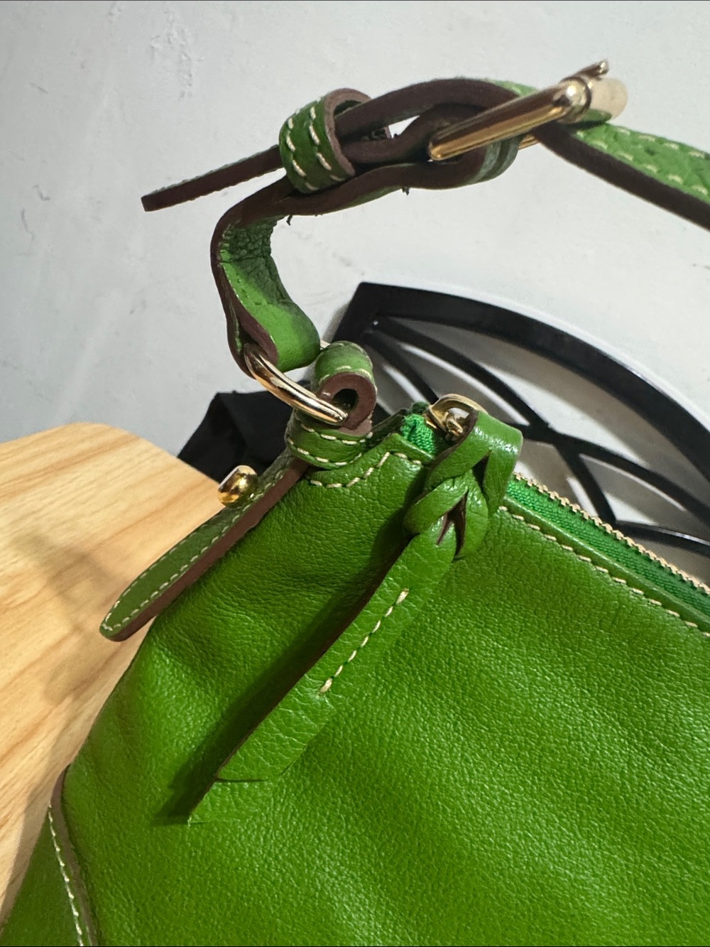 Dooney & Bourke Green Leather Shoulder Bag - Picture 3 of 17